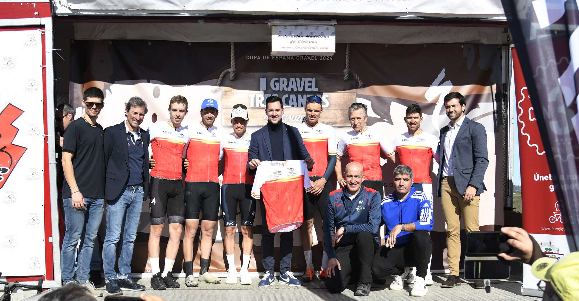 Luis León Sánchez y Mireia Benito, primeros líderes de la Copa de España de Gravel