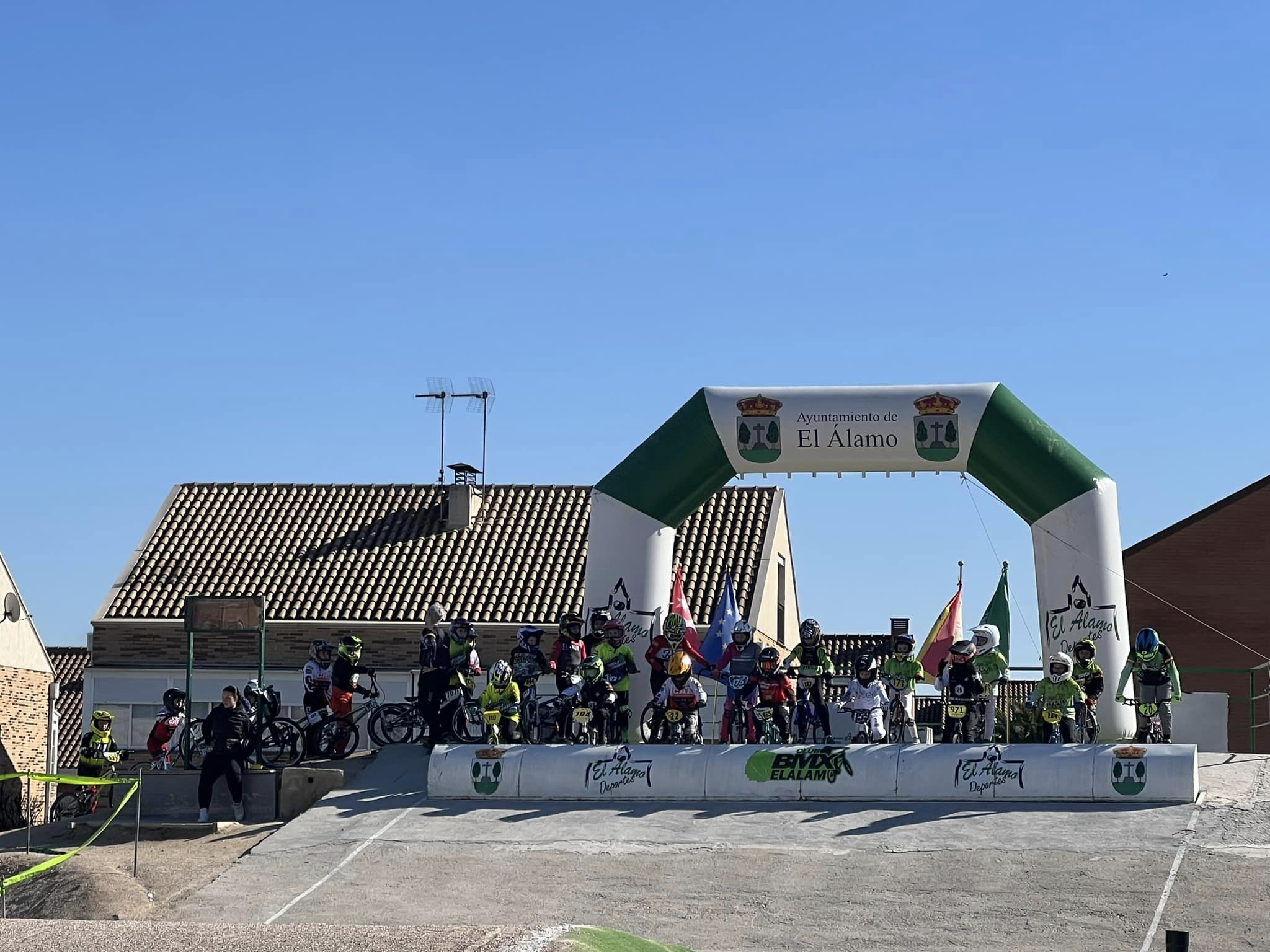 Exitosa primera prueba de la Copa de Madrid BMX Race 2024 en El Álamo