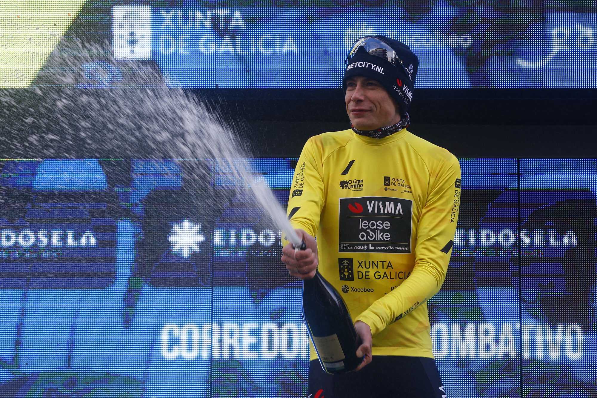 Jonas Vingegaard volve sorrir en O Gran Camiño
