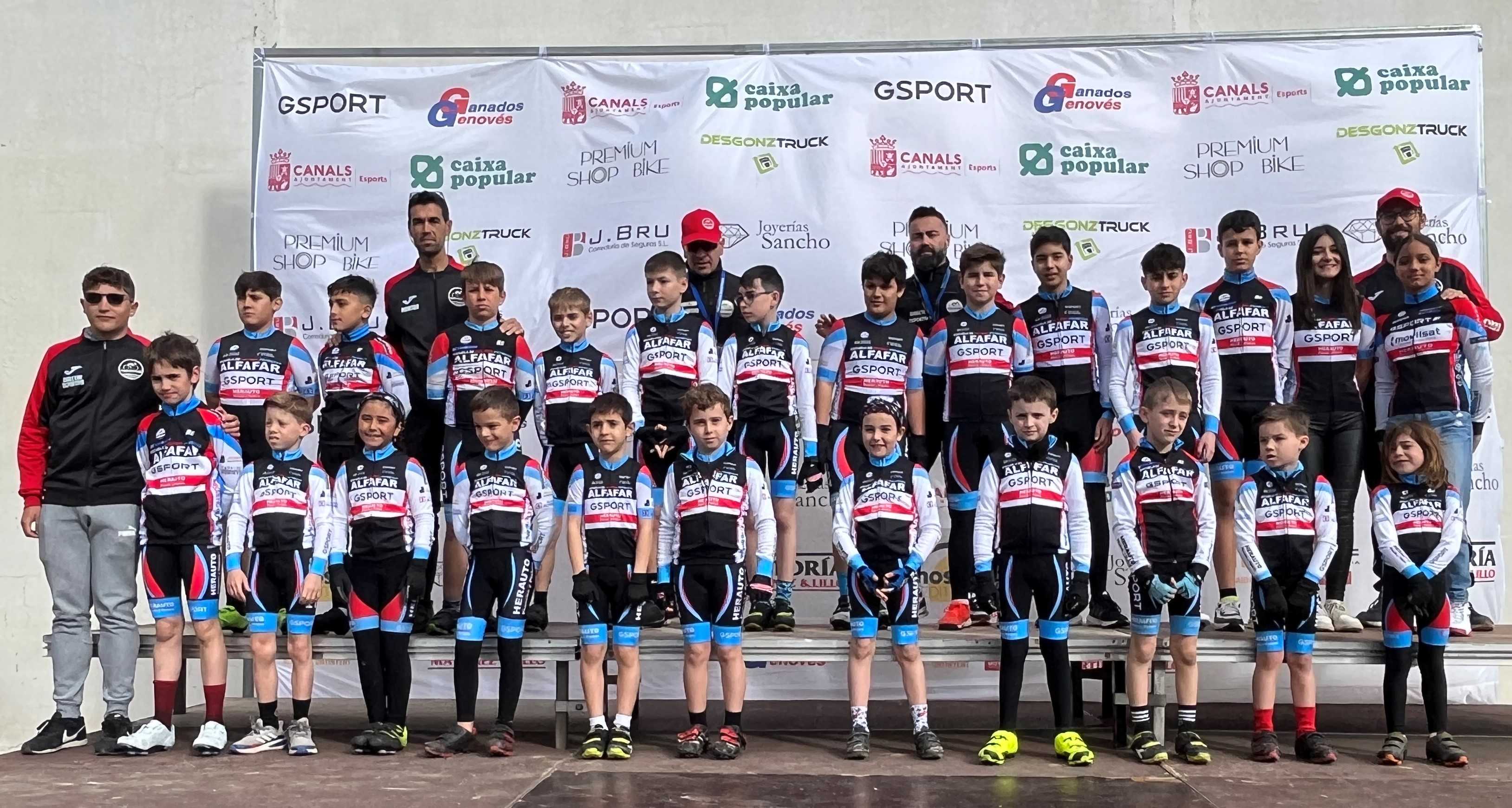 Aiacor da el pistoletazo de salida a la temporada de las Escuelas de Ciclismo en Valencia