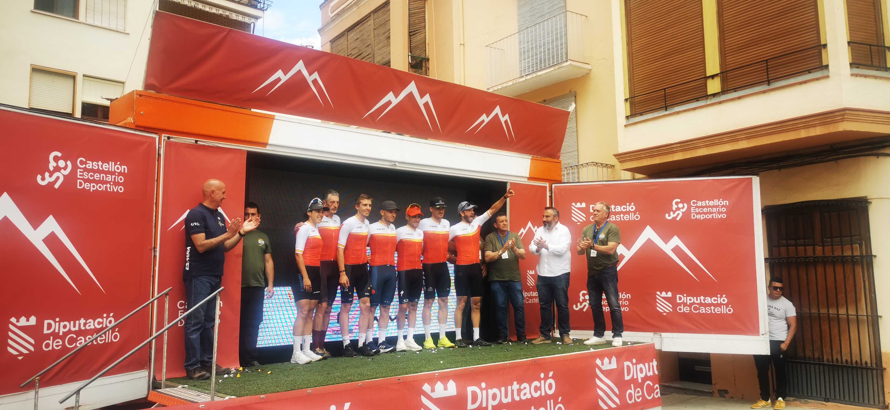 Alejandro Valverde y Sofía Rodríguez triunfan en la Castellón Gravel Race