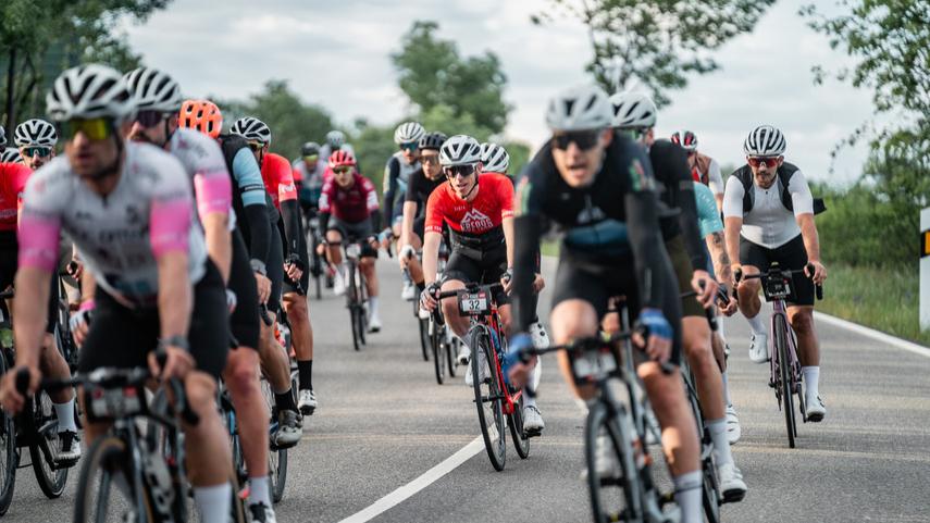 LA-COMUNIDAD-DE-MADRID-7-PICOS-REUNE-A-MaS-DE-1000-CICLISTAS-EN-UNA-EXITOSA-3-EDICIoN