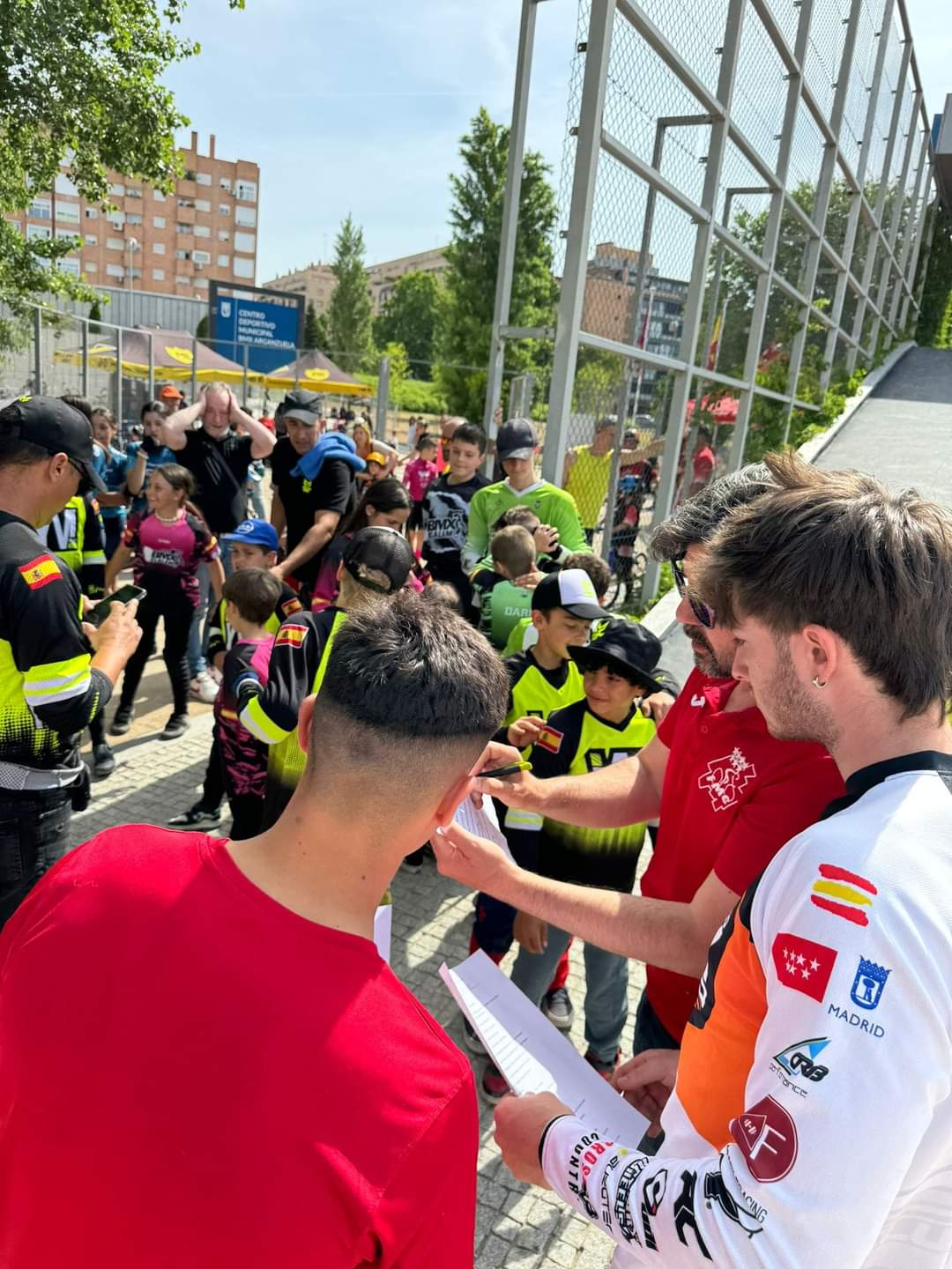 Presentación de las distintas escuelas de BMX, Trial, MTB y Carretera de la Comunidad de Madrid.