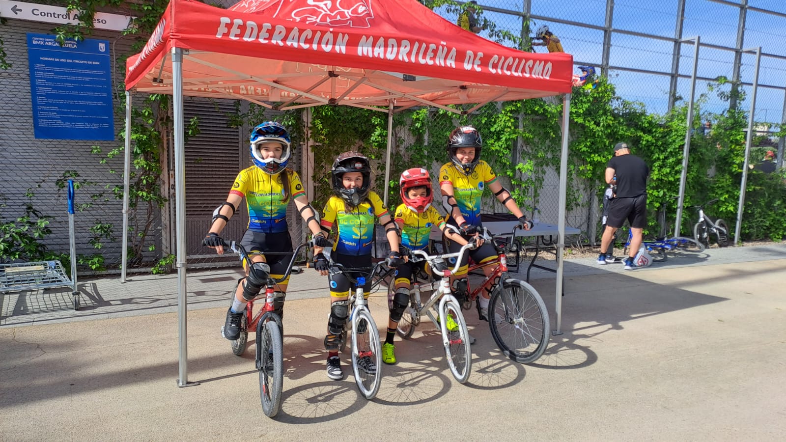 Presentación de las distintas escuelas de BMX, Trial, MTB y Carretera de la Comunidad de Madrid.