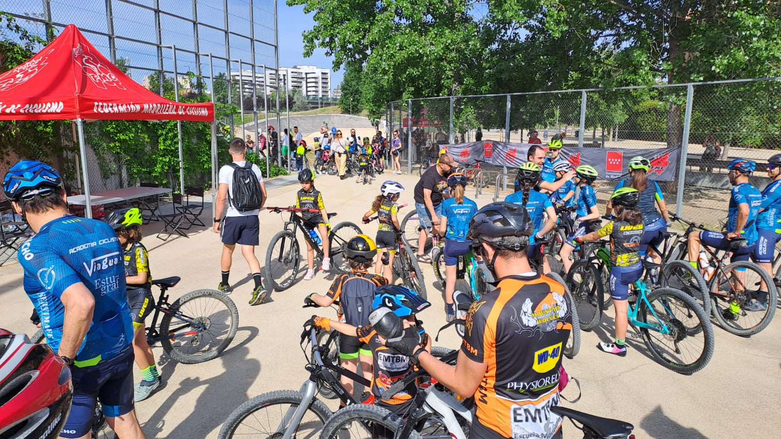 Presentación de las distintas escuelas de BMX, Trial, MTB y Carretera de la Comunidad de Madrid.