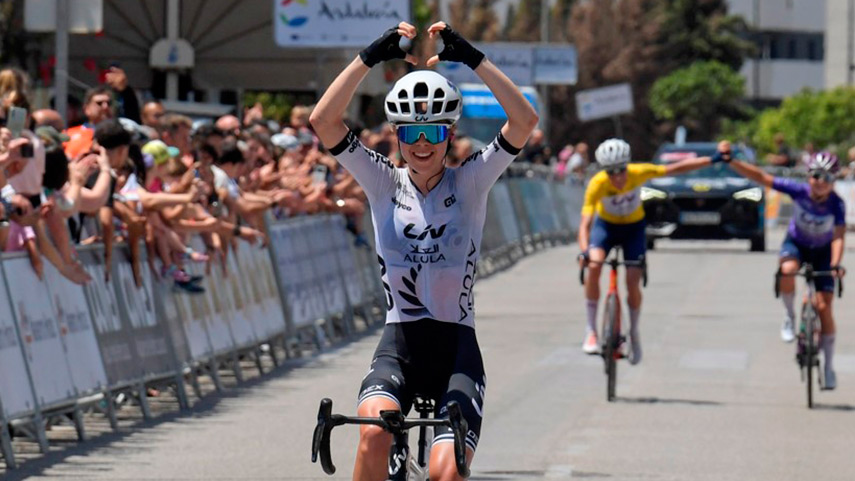 -Ella-Wylie-completa-el-hat-trick-de-victorias-del-LIV-en-la-Vuelta-Ciclista-Andalucia-Elite-Woman