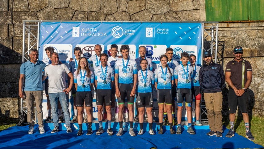 Saul-Lopez-e-Carla-Fernandez-ocupan-os-tronos-principais-no-Campionato-de-Galicia-XCO-de-Poio