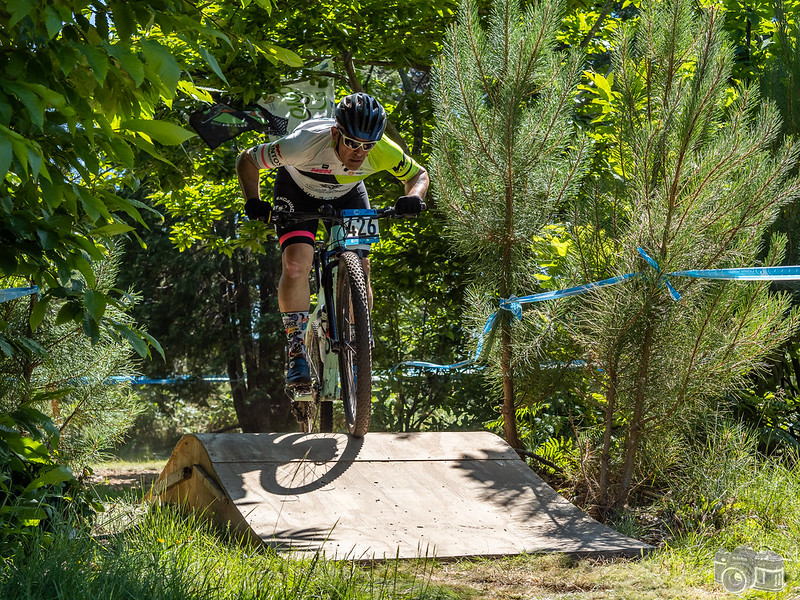 Saúl López e Carla Fernández ocupan os tronos principais no Campionato de Galicia XCO de Poio