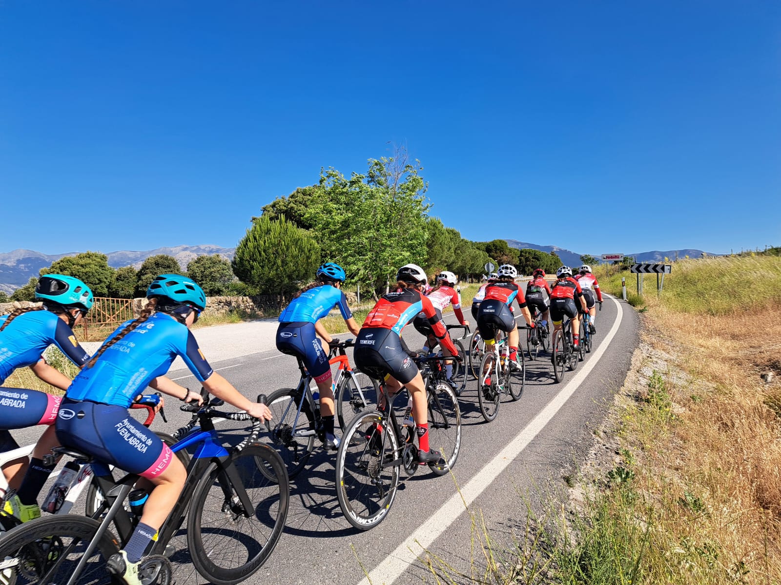 Entrenamiento conjunto de las Féminas Cadetes y Junior en la Sierra Norte de Madrid