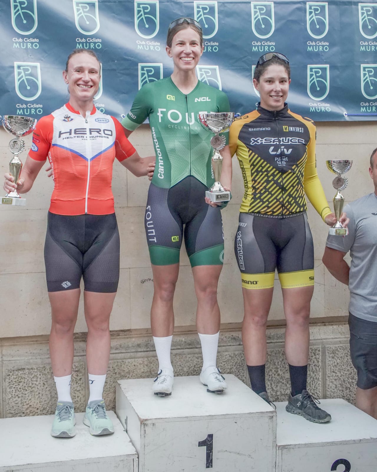 ELLEXI SNOVER Y NÚRIA JERÓNIMO VENCEN EN EL MEMORIAL BERNAT CAPÓ DE MURO