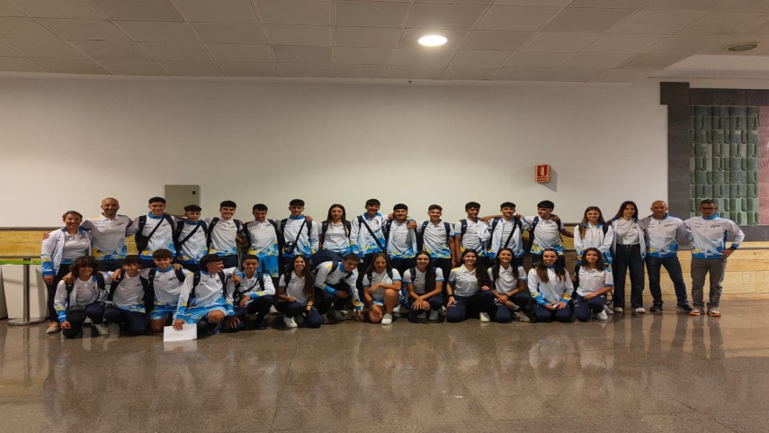 La-Selecion-Canaria-de-Escolares-y-Junior-camino-de-AvilesAsturias