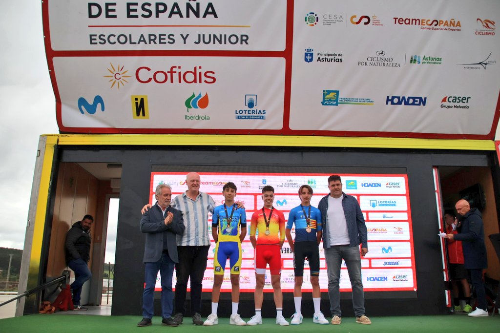 Manuel Fernández y el equipo de gymkhana infantil consiguen la medalla de oro en los Campeonatos de España JJDDEE Escolares y Juveniles de Avilés