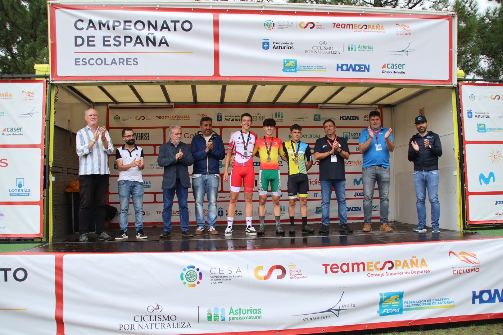 Manuel Fernández y el equipo de gymkhana infantil consiguen la medalla de oro en los Campeonatos de España JJDDEE Escolares y Juveniles de Avilés