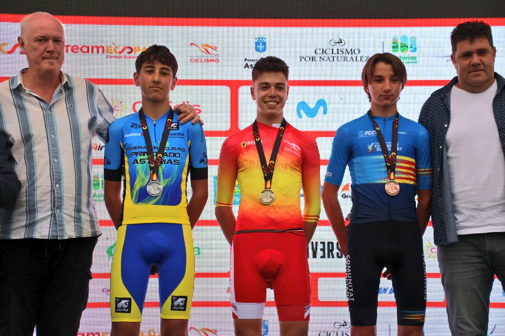 Concluyeron los Campeonatos de España JJDDEE y Junior en Avilés con un buen balance de medallas para Cantabria