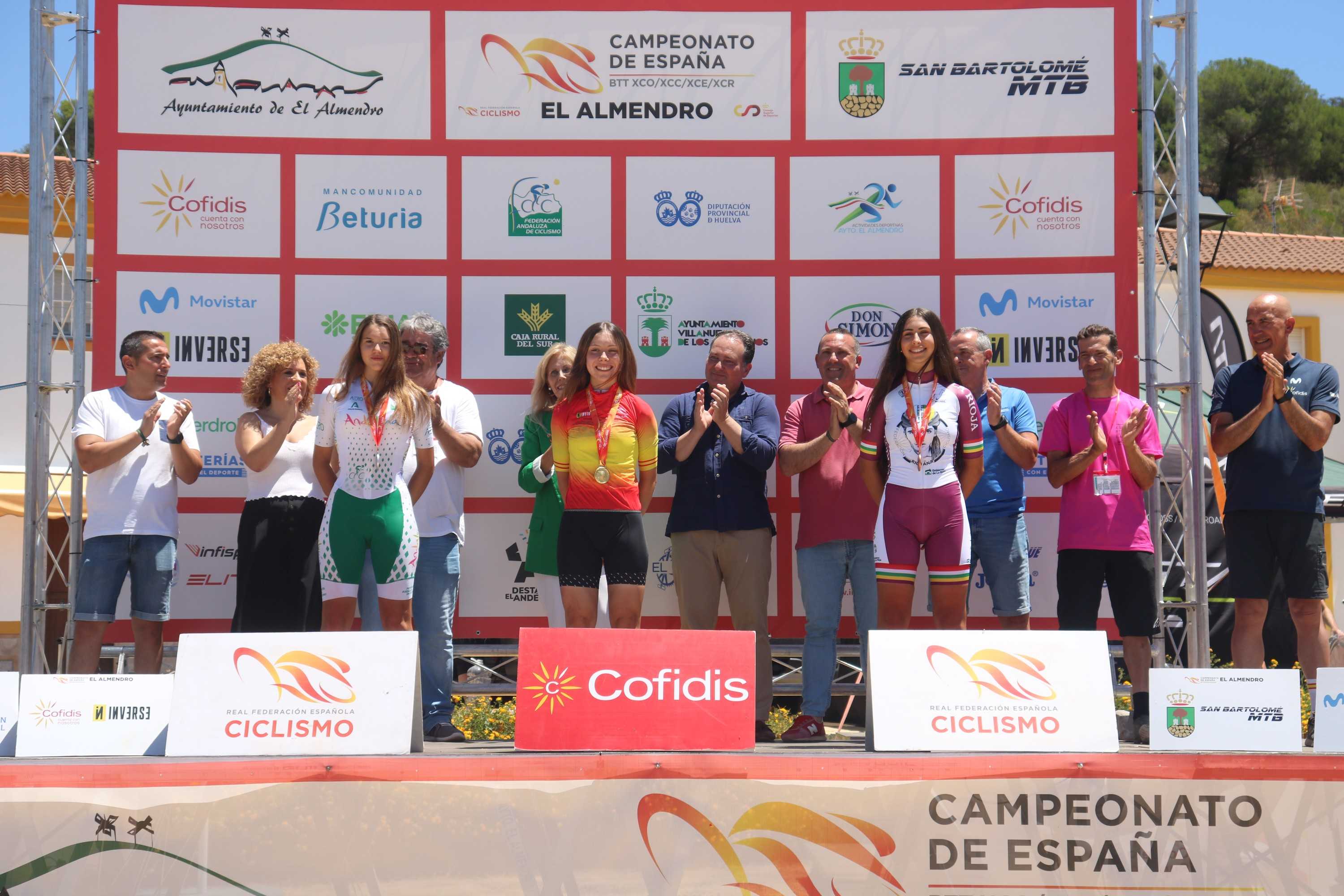 Galicia cólgase o ouro de Lorena Patiño e a prata de Alejandro García nas carreiras juniors do Campionato de España de XCO