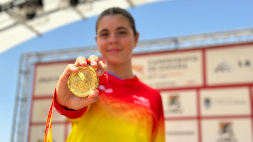 Naiara-Gumbau-se-proclama-Campeona-de-Espana-en-Descenso-de-la-categoria-cadete-