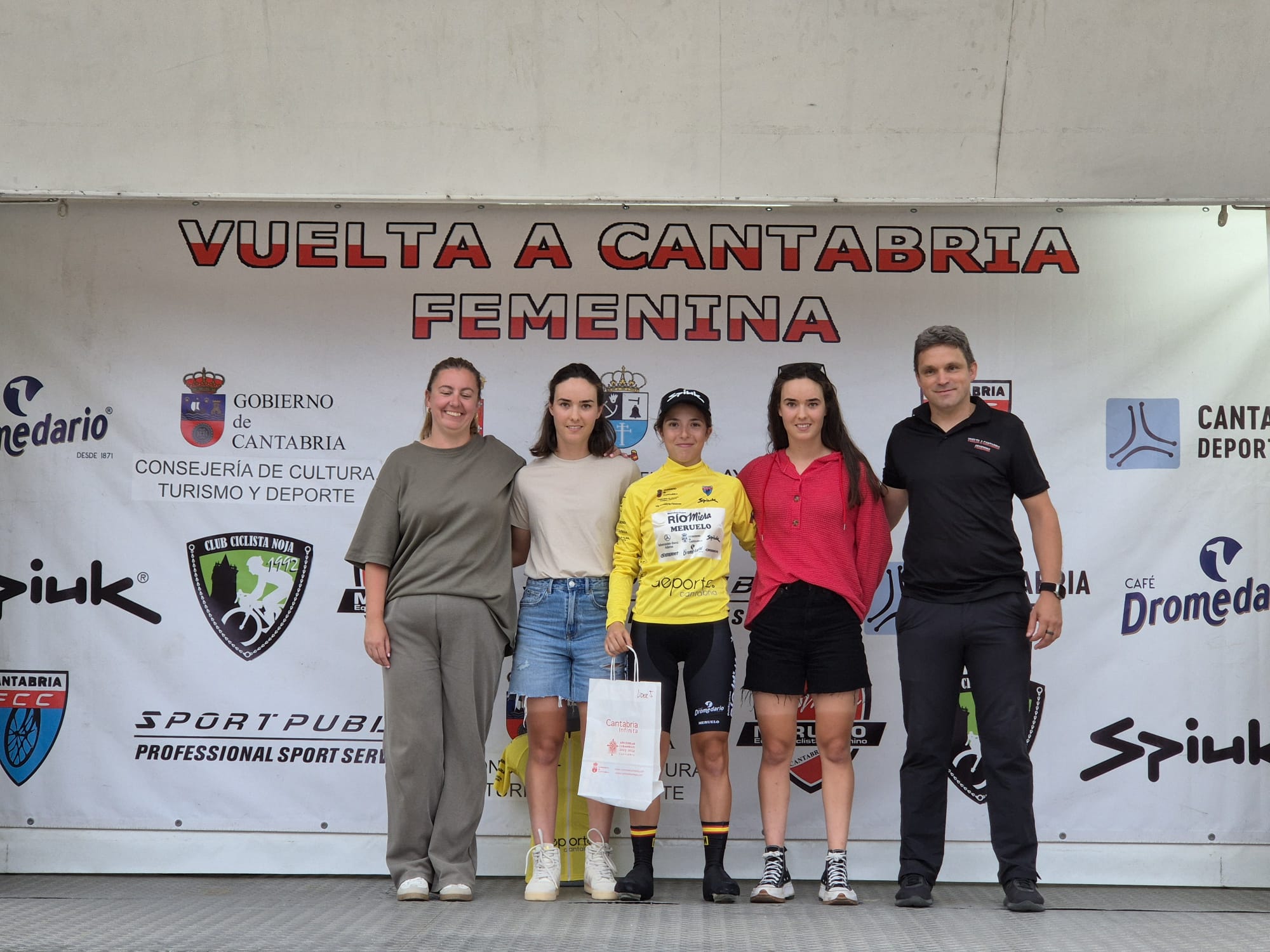 Irene Moreno en junior y Lidia Castro en cadete primeras líderes de la Vuelta