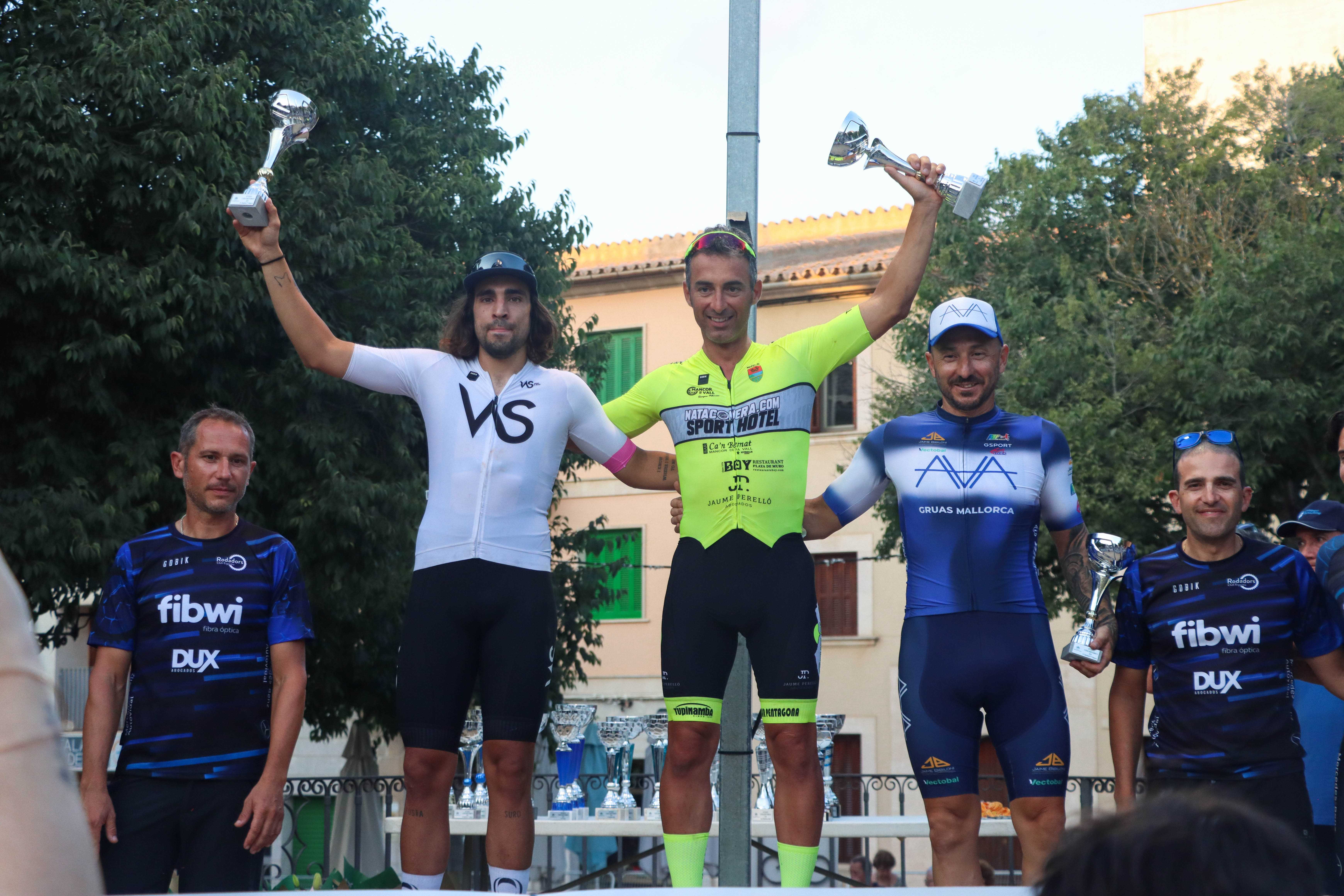 JOAN MARTI BENNASSAR Y MARINA GARAU VENCEDORES EN EL TROFEU SANTA ANNETA DE ALGAIDA