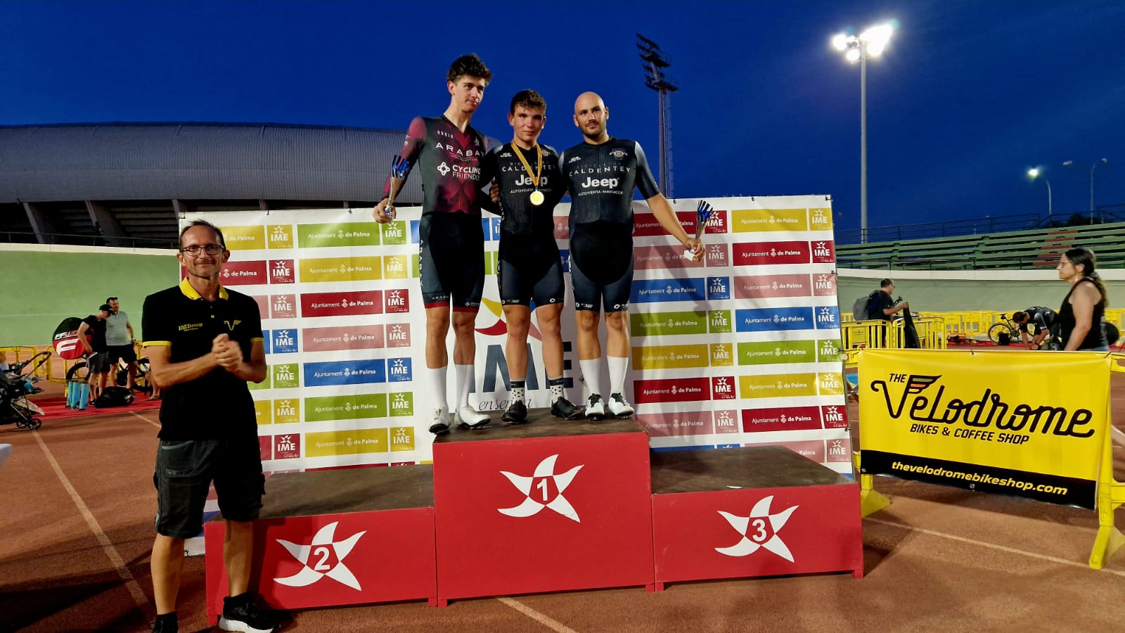 EL GP THE VELODROME ABRE LA PRIMERA DE LAS NITS DE CICLISME EN PISTA A SON MOIX