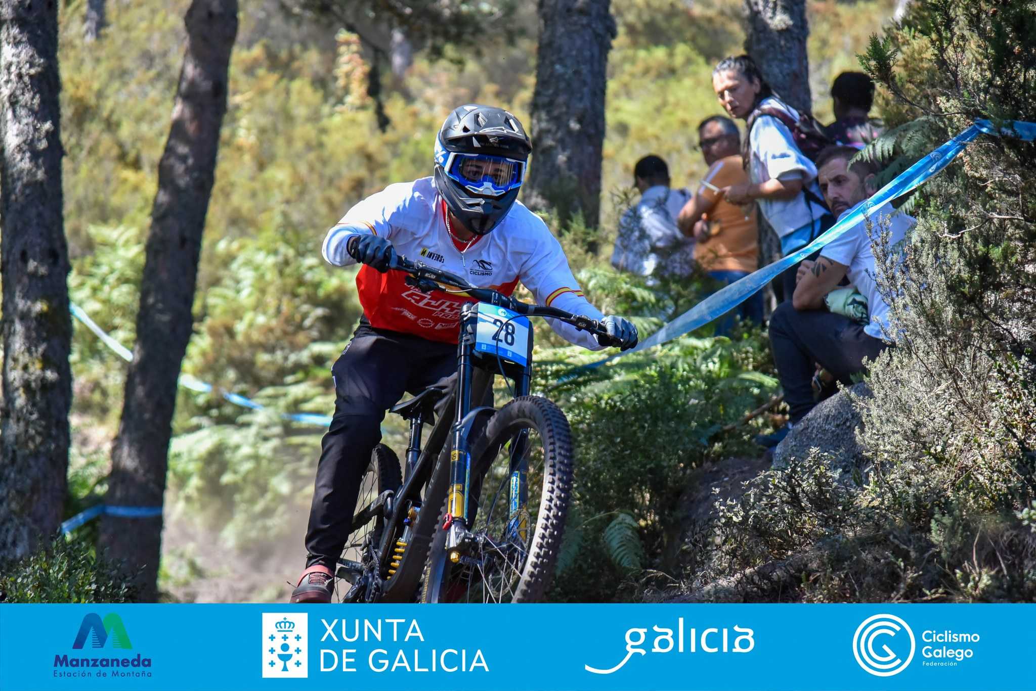 Zoe Zamora e Dani Castellanos lévanse o VI Trofeo Federación DHI - Manzaneda Bike Park