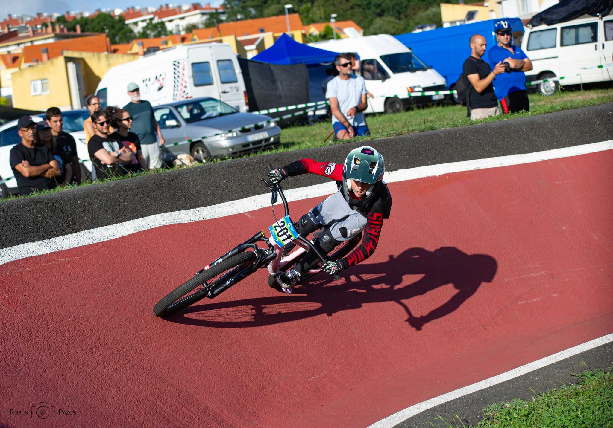Alba Fernández e Sergio Veiga revalidan a súa hexemonía no Campionato de Galicia de Pump Track