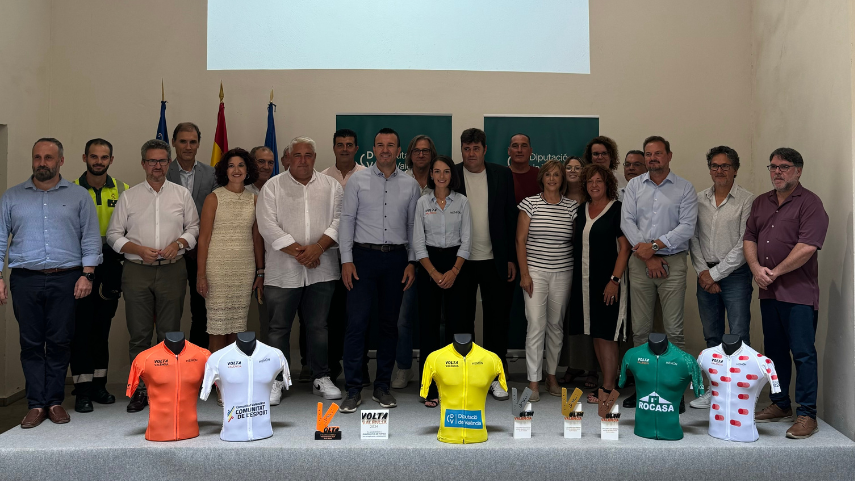 La-Diputacio-de-Valencia-acoge-la-presentacion-de-la-Volta-a-Valencia-que-se-celebrara-del-5-al-8-de-septiembre-con-la-participacion-de-equipos-internacionales-