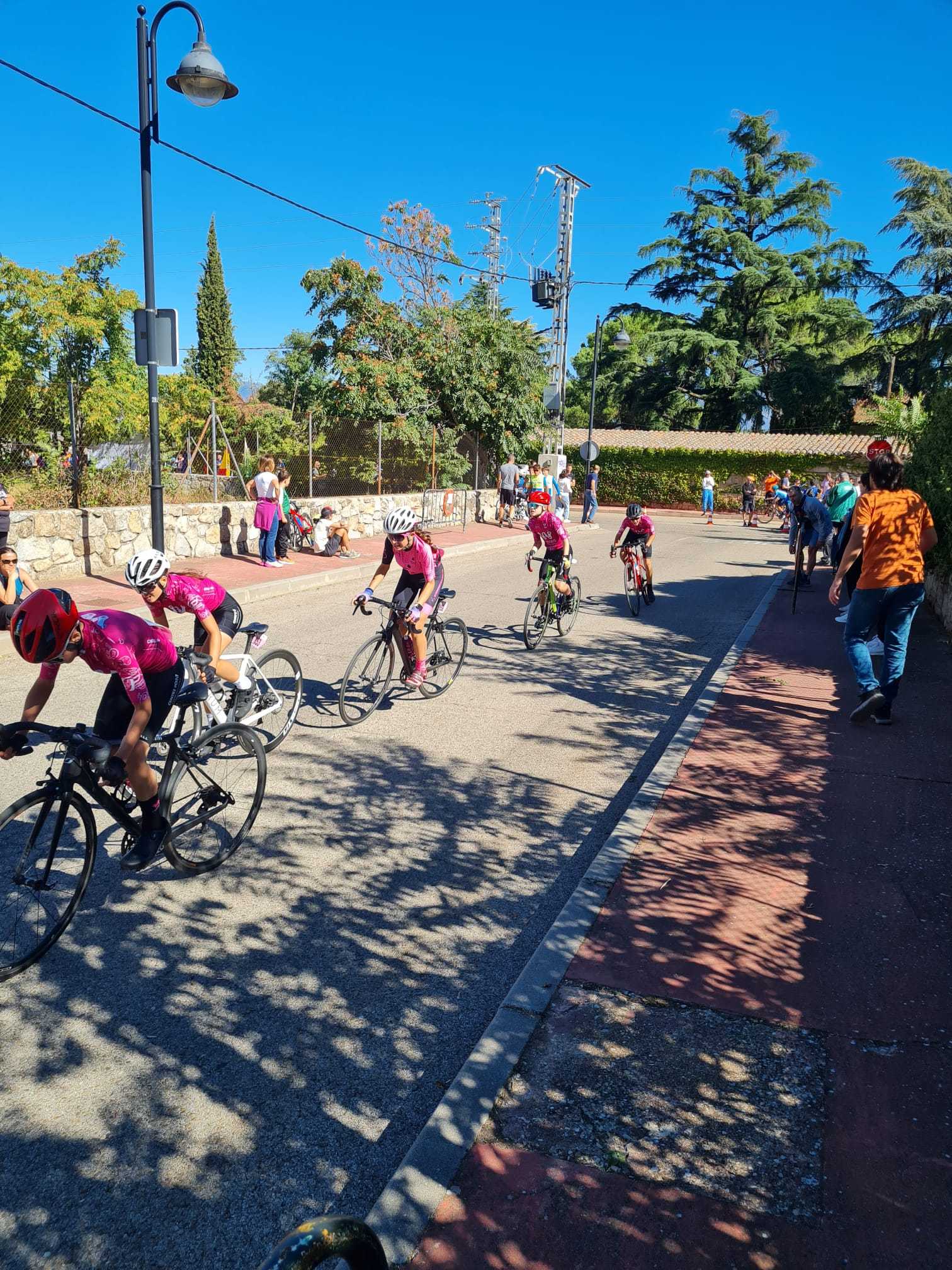 Bonita batalla  en el Trofeo Pepe Gómez y II GP Sergio Martín en Galapagar