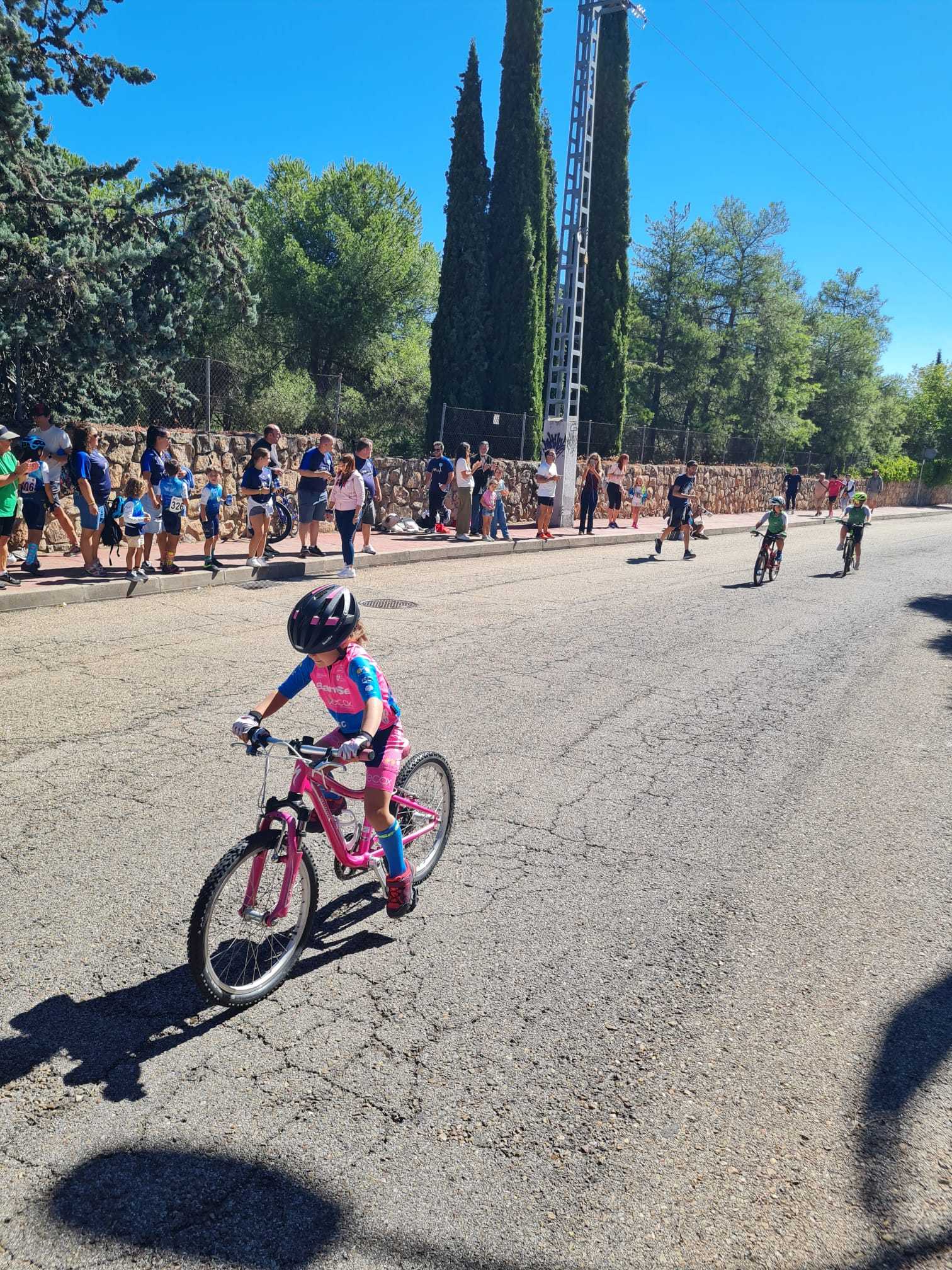 Bonita batalla  en el Trofeo Pepe Gómez y II GP Sergio Martín en Galapagar