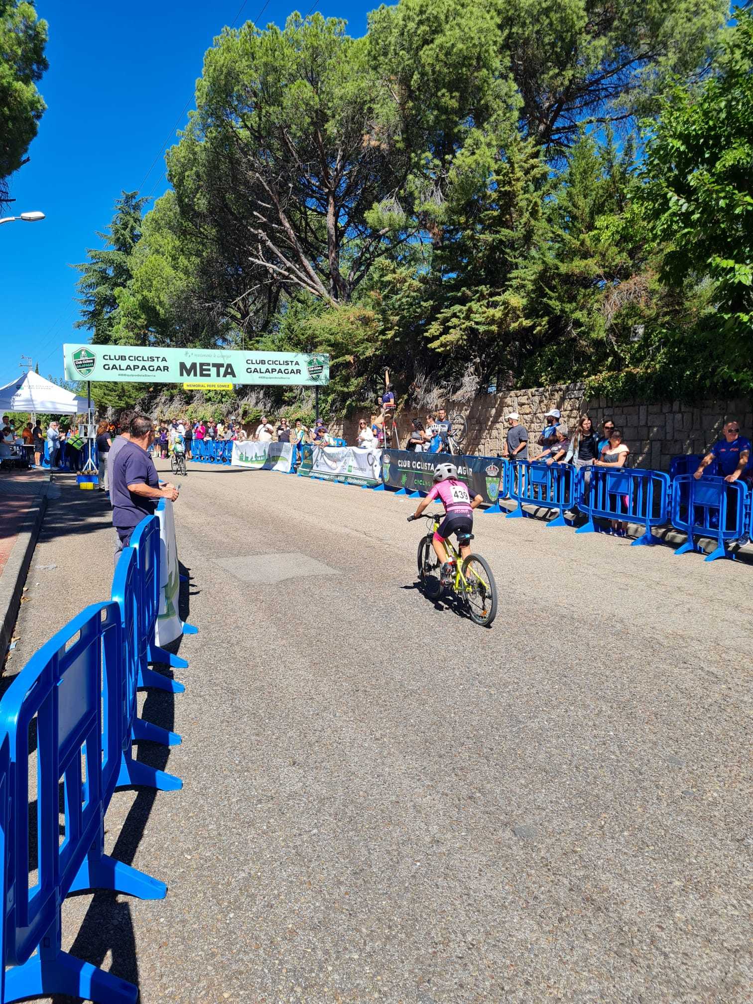 Bonita batalla  en el Trofeo Pepe Gómez y II GP Sergio Martín en Galapagar