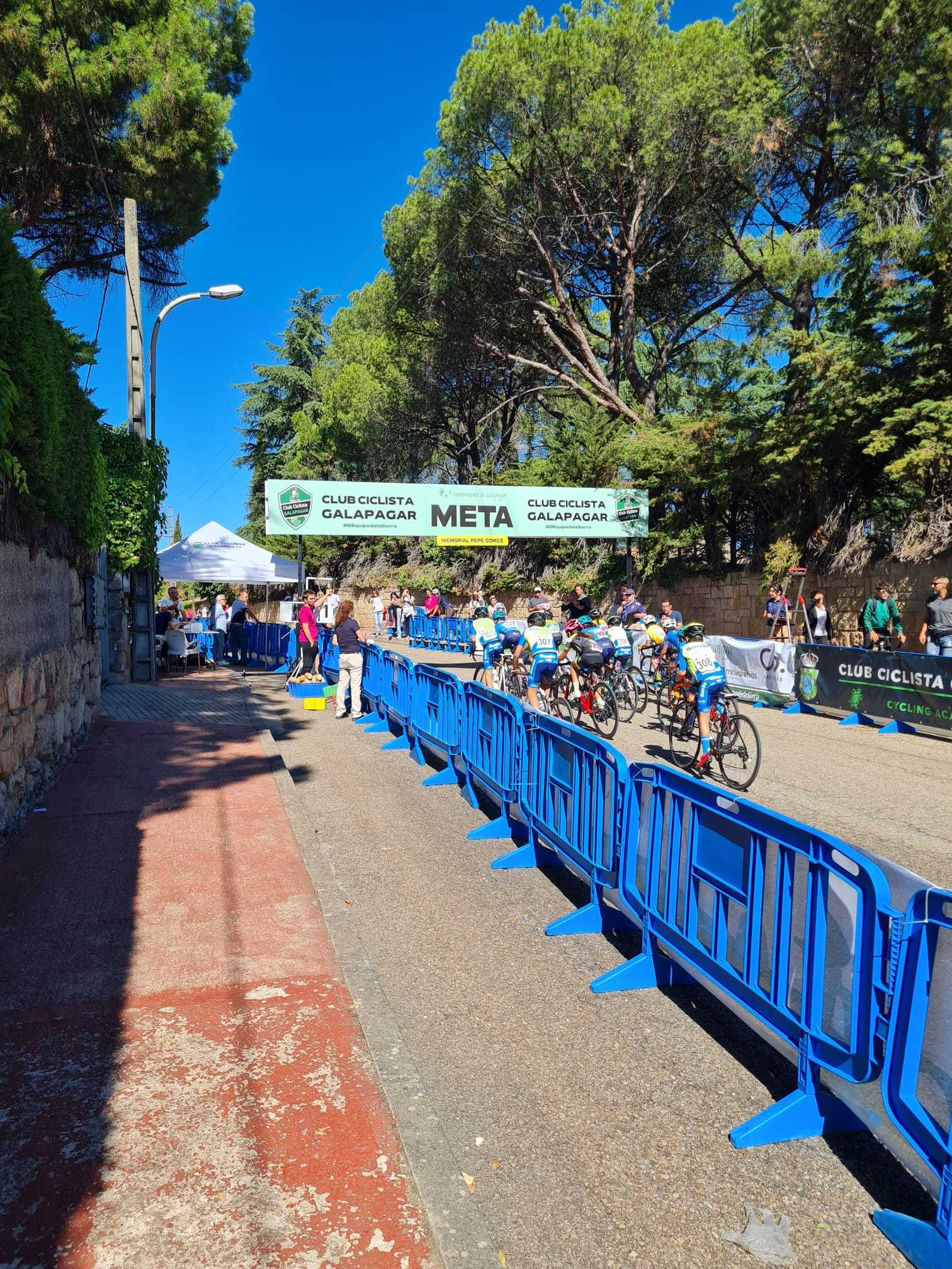 Bonita batalla  en el Trofeo Pepe Gómez y II GP Sergio Martín en Galapagar