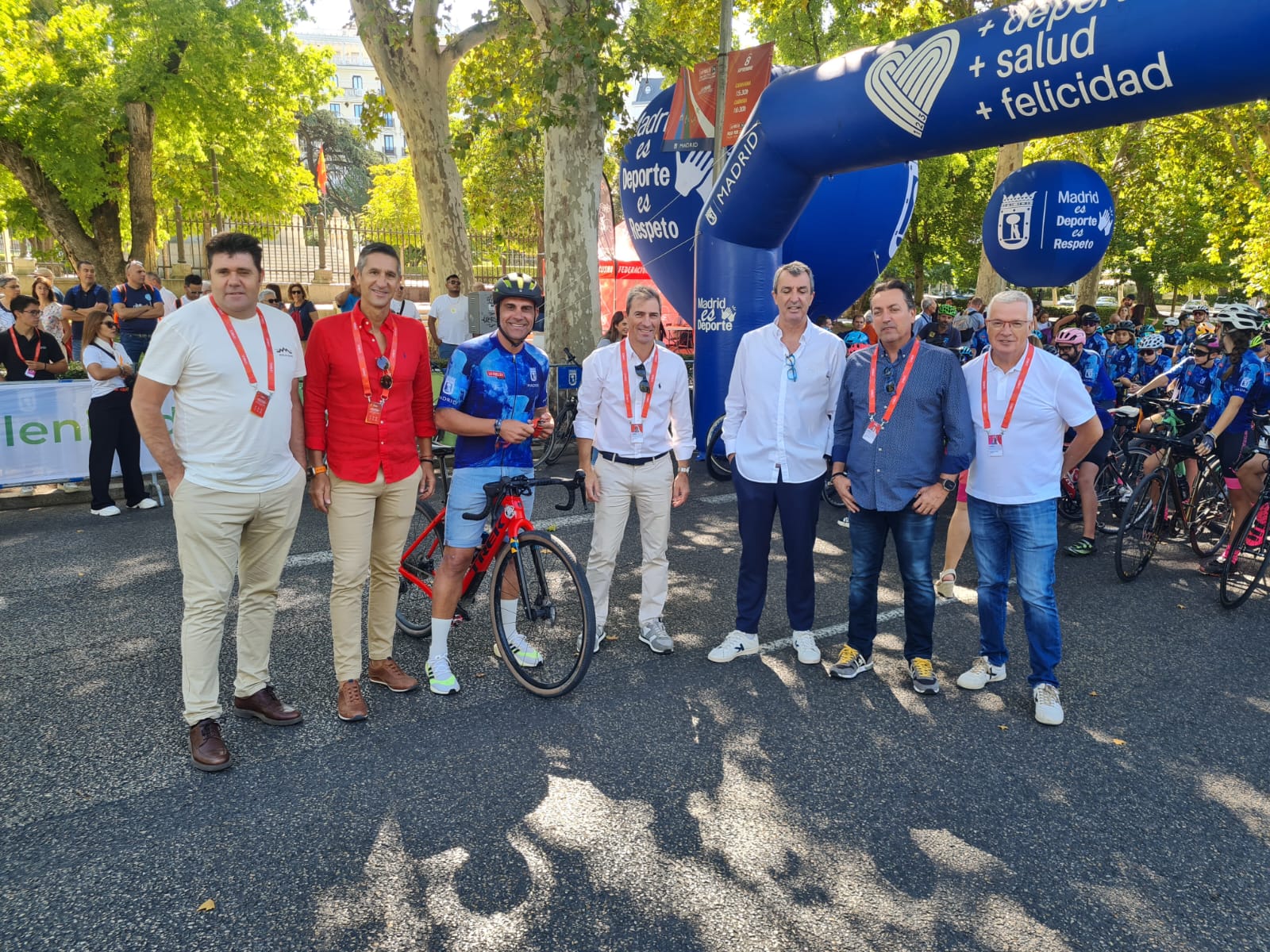 Las Escuelas Madrileñas partícipes en el último día de la Vuelta Ciclista a España 2024