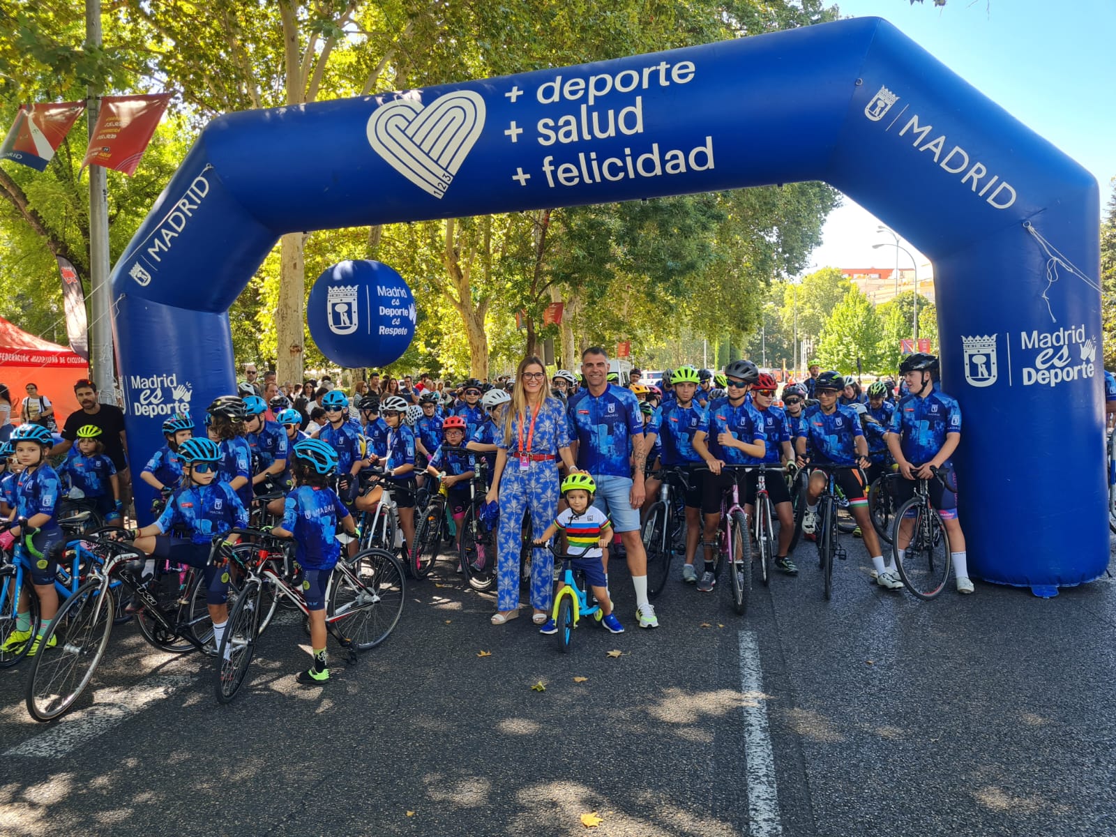 Las Escuelas Madrileñas partícipes en el último día de la Vuelta Ciclista a España 2024