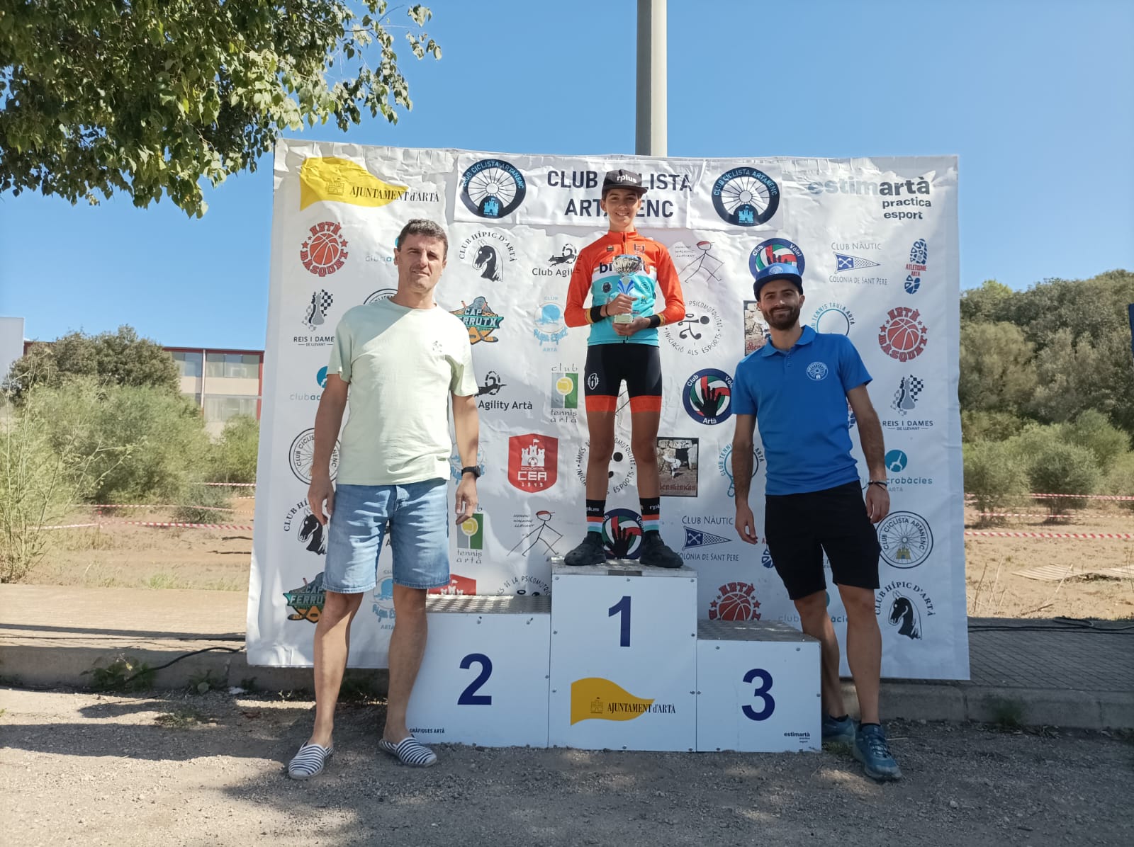 BARTOMEU VERGER Y TONI PASCUAL VENCEDORES DEL 3º XCO ARTANENC