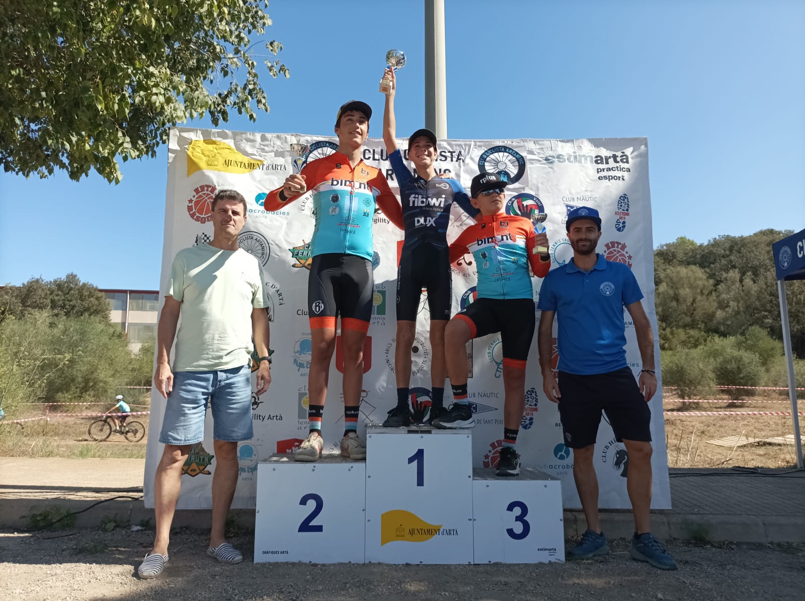 BARTOMEU VERGER Y TONI PASCUAL VENCEDORES DEL 3º XCO ARTANENC