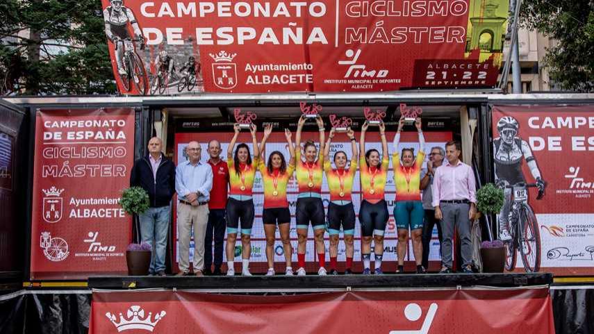 Naomi-AbranteTenerife-BikePoint-La-Sede-y-Monserrat-Pereira-LA-CARLOTENA-FRAN-POZO-Campeonas-de-Espana-CRI-en-la-Categoria-Master-30-A--y-40-B-Fem