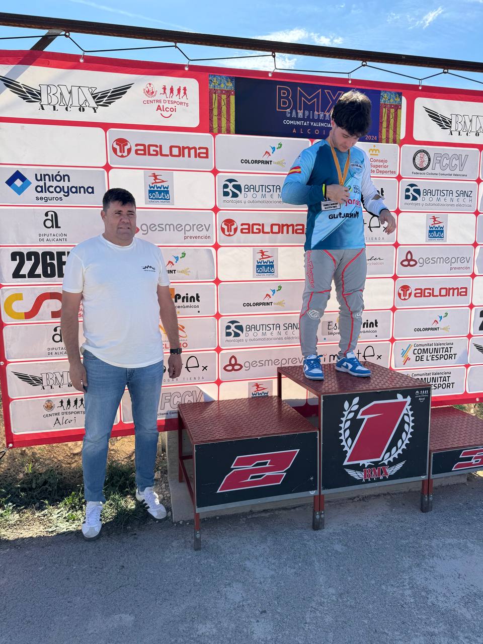 La localidad de Alcoy galardona a los nuevos Campeones Autonómicos de BMX