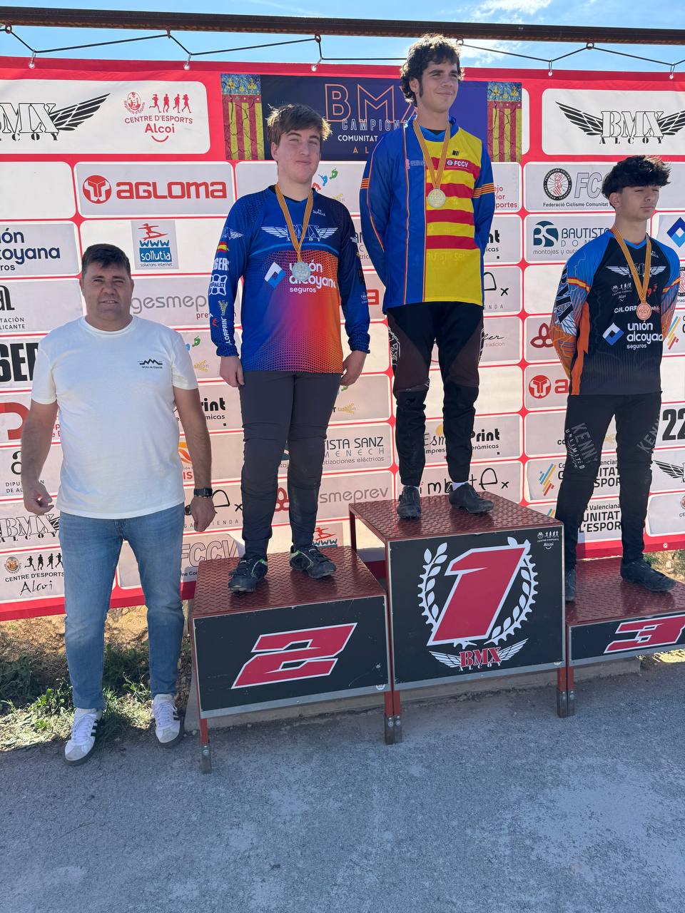 La localidad de Alcoy galardona a los nuevos Campeones Autonómicos de BMX