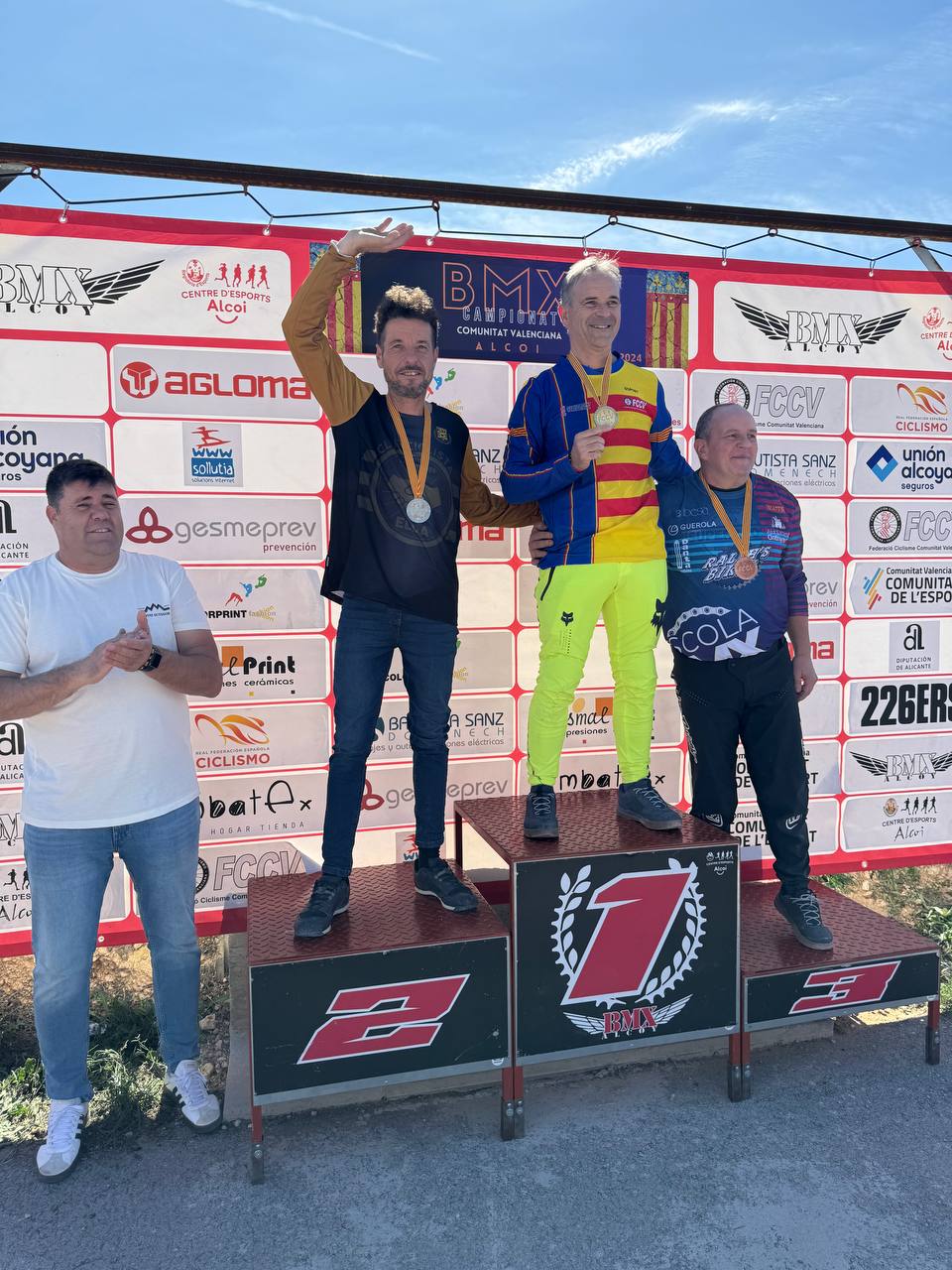 La localidad de Alcoy galardona a los nuevos Campeones Autonómicos de BMX