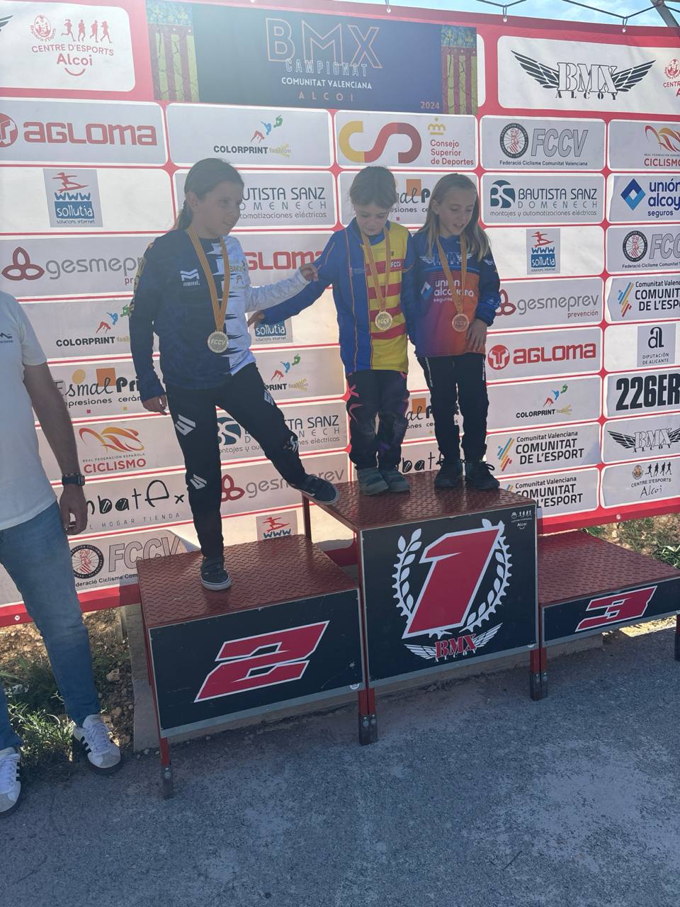 La localidad de Alcoy galardona a los nuevos Campeones Autonómicos de BMX