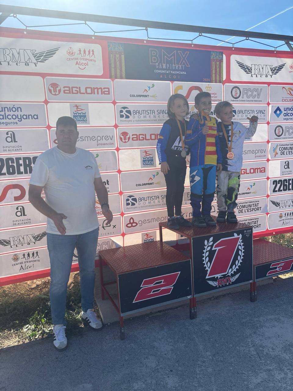 La localidad de Alcoy galardona a los nuevos Campeones Autonómicos de BMX