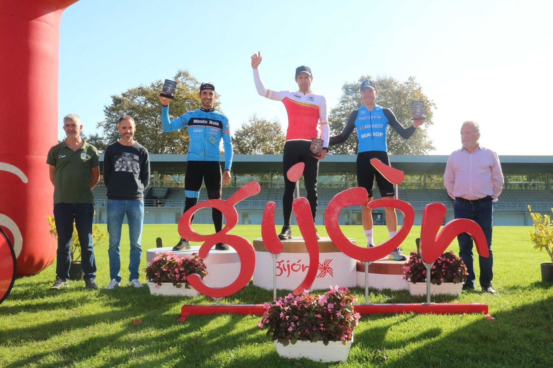 Kevin e Isaac Suárez ganan en Gijón y se visten como líderes de la Copa de España de Ciclocross