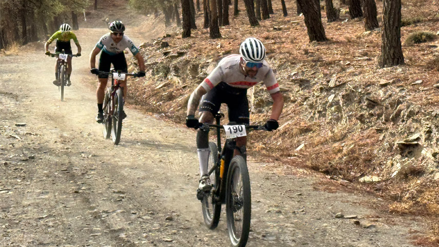 Antonio-Raul-Gutierrez-y-Maria-Diaz-mandan-en-La-Calahorra