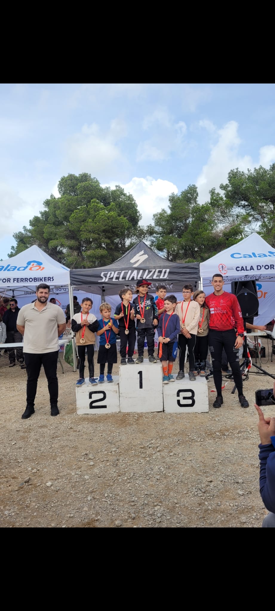 EL I DH CAN PANCUIT CIERRA LA DOWN HILL SERIES BEGUDES PUIG