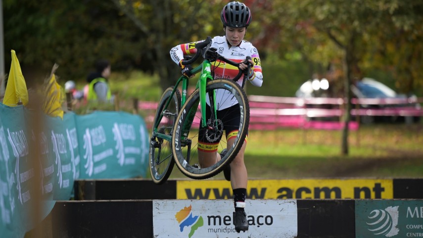 Lorena-Patino-vence-no-ciclocros-UCI-C1-de-Melgaco-o-ultimo-ensaio-antes-do-Europeo-de-Pontevedra