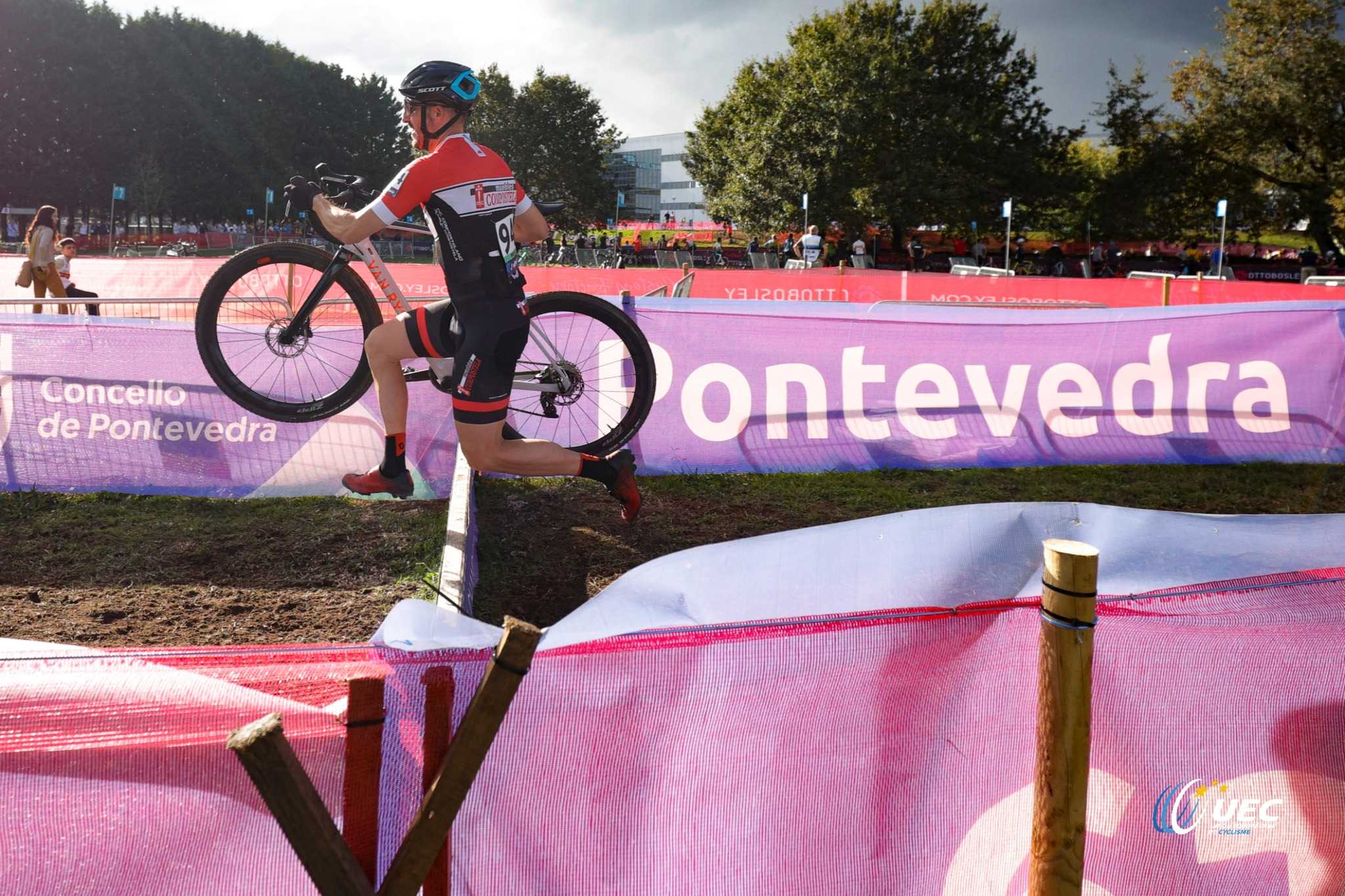 O Campionato de Europa en Pontevedra arranca con éxito e outorga os novos títulos máster