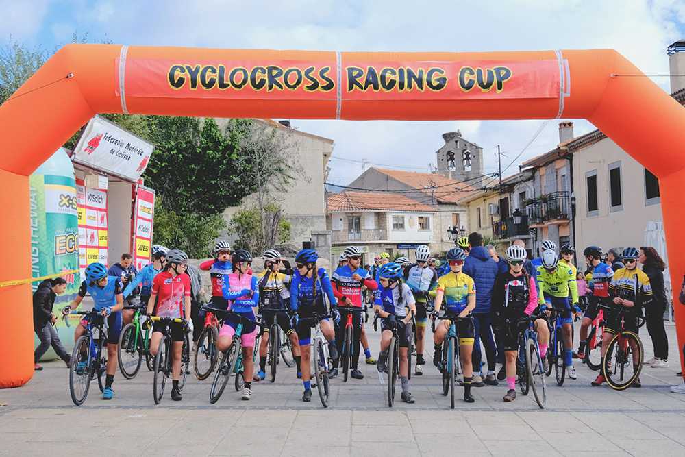 LOS MOLINOS CORONÓ A LOS NUEVOS CAMPEONES DE MADRID DE CICLOCROSS