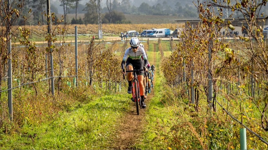 Samuel-Gonzalez-e-Sarela-Conde-dan-un-sorbo-triunfal-a-Copa-Galicia-de-Ciclocros-no-Rosal