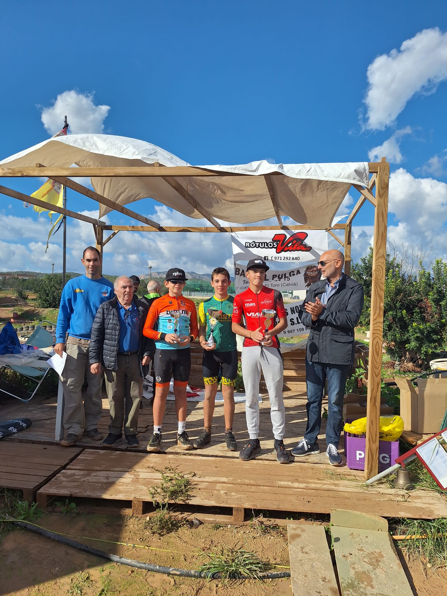 SEGUNDA PRUEBA DE CICLOCROSS PUNTUABLE CON VICTORIAS PARA MASCARÓ, SALMERÓN Y ALMANSA