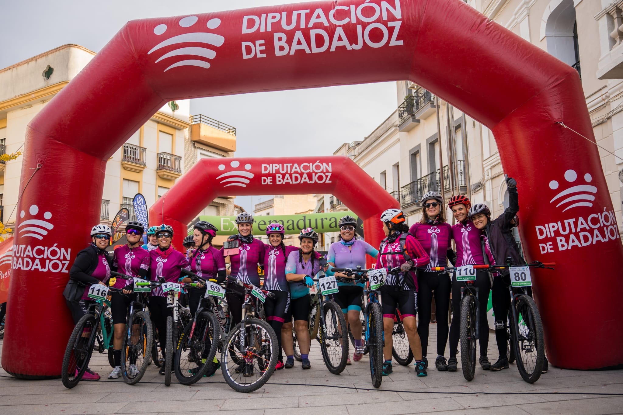 EXTREMAFEM ES NATURAL SE CONSOLIDA COMO UN HITO DE PROMOCIÓN DEL CICLISMO FEMENINO