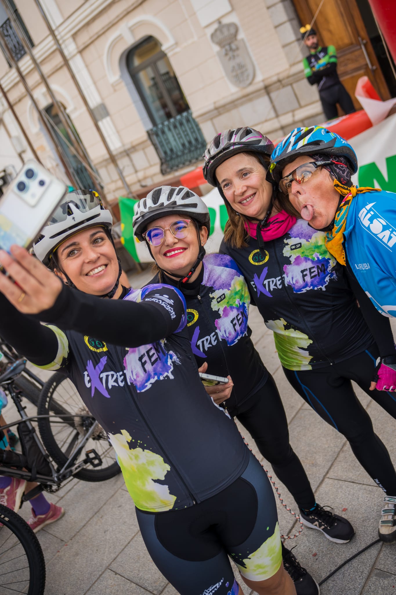 EXTREMAFEM ES NATURAL SE CONSOLIDA COMO UN HITO DE PROMOCIÓN DEL CICLISMO FEMENINO